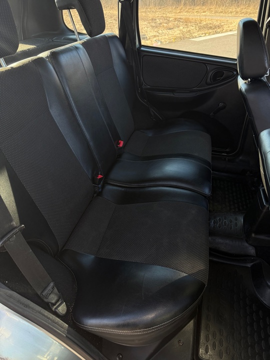 В продаже Chevrolet NIVA 2012 (8)