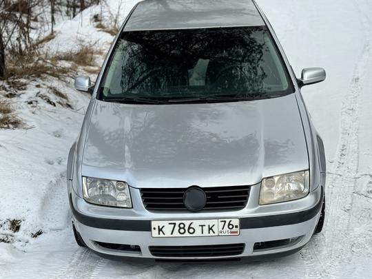 Продам Бору, 1.6 меха 1999г,