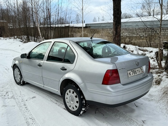 Продам Бору, 1.6 меха 1999г, (4)