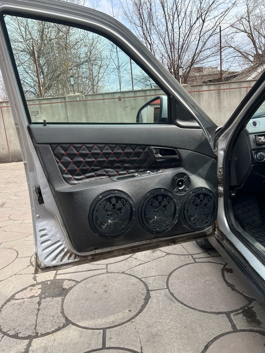 В продаже 
Lada Priora 
2008 (7)