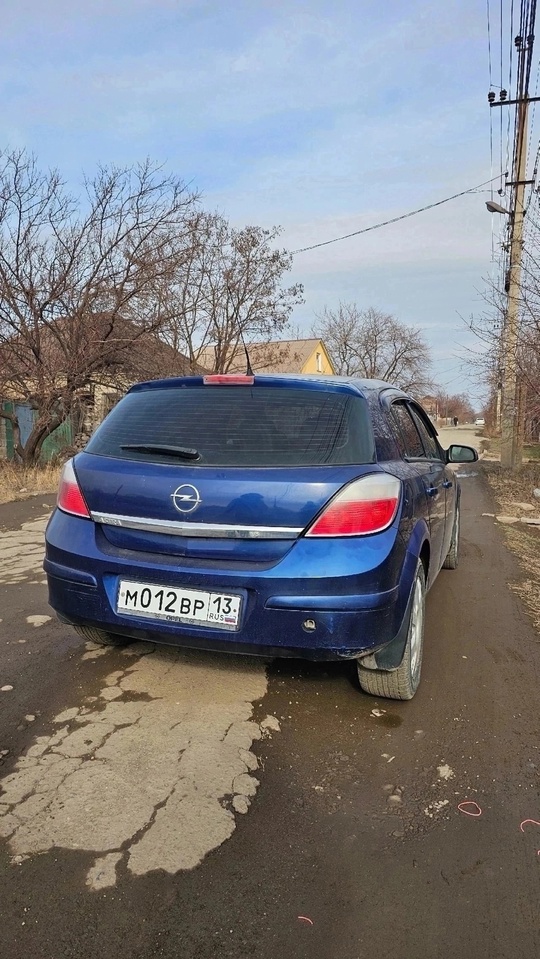 Продам Opel Astra 
Мотор: 1.6
Год: (2)