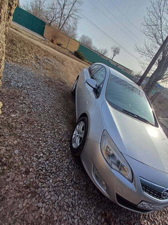 Продам Opel Astra J 2012 (3)