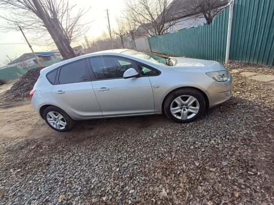 Продам Opel Astra J 2012 (4)