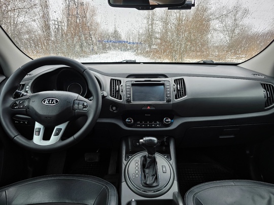 Kia Sportage 2011 год,2 литра (6)