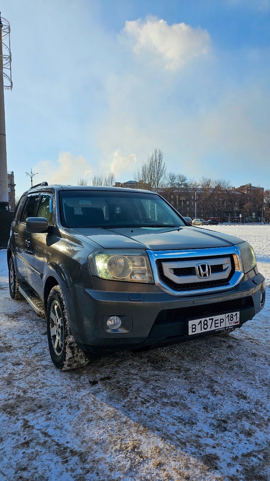 Продам Honda Pilot, собственник машины.
Мотор: