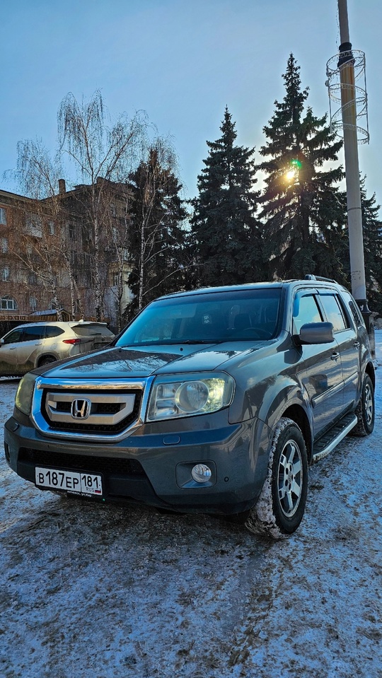 Продам Honda Pilot, собственник машины.
Мотор: (2)