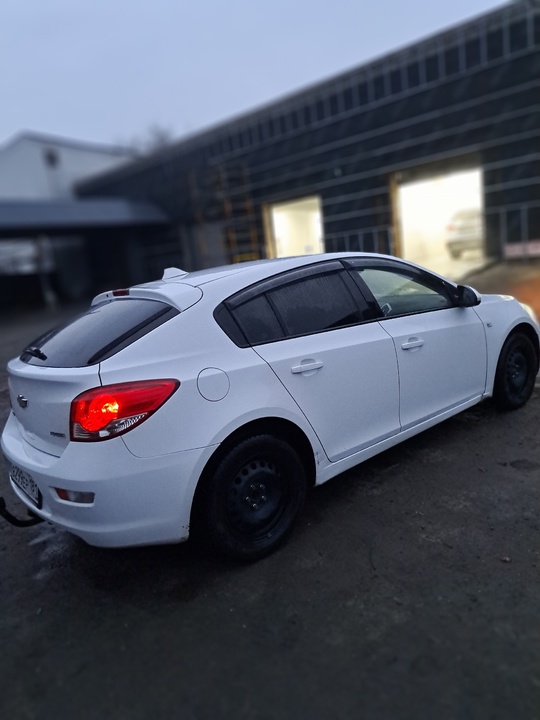 Продам Chevrolet CRUZE 2013 года.
Двигатель (3)