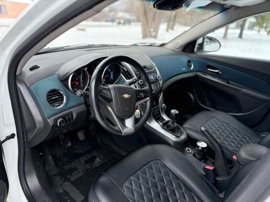 Продам Chevrolet CRUZE 2013 года.
Двигатель (5)
