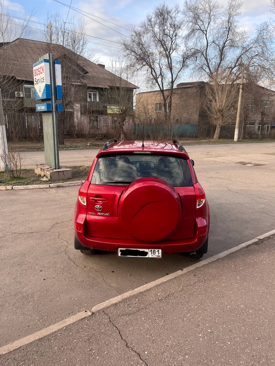Продам Toyota RAV4 2008год 2.4 (4)