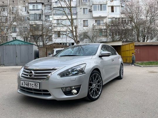 Nissan Teana 2014 год
127.000 пробег