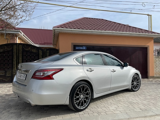 Nissan Teana 2014 год
127.000 пробег (2)