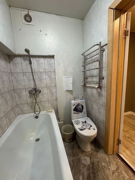 Продается уютная квартира в городе (4)