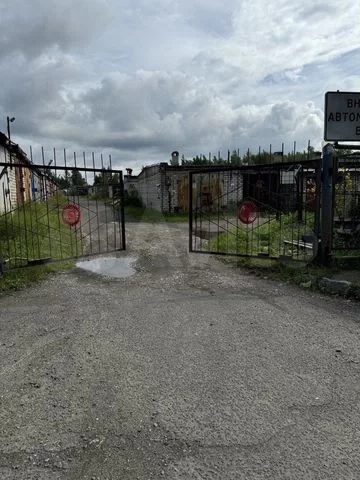 Продаю кирпичный гараж в Дзержинском (4)
