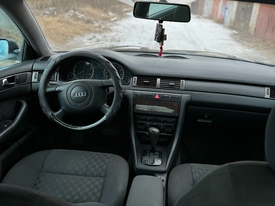 Продам A6 C5 2.4 автомат, (7)