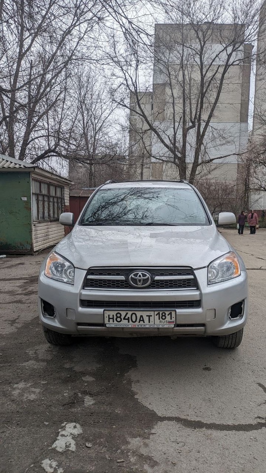 Продается Tayota RAV 4 2010