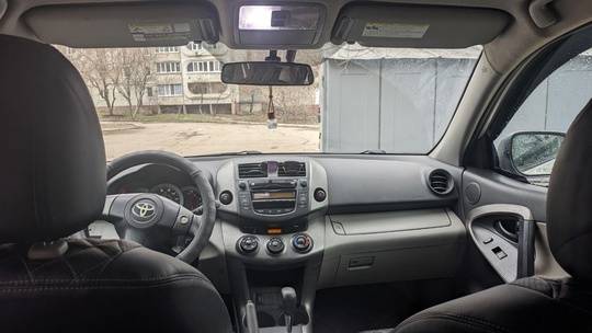 Продается Tayota RAV 4 2010 (4)