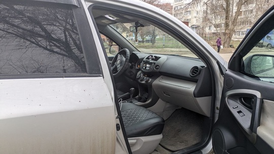 Продается Tayota RAV 4 2010 (8)