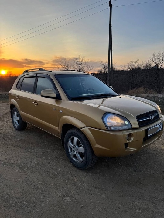 Продам HYUNDAI TUCSON в ОТЛИЧНОМ
