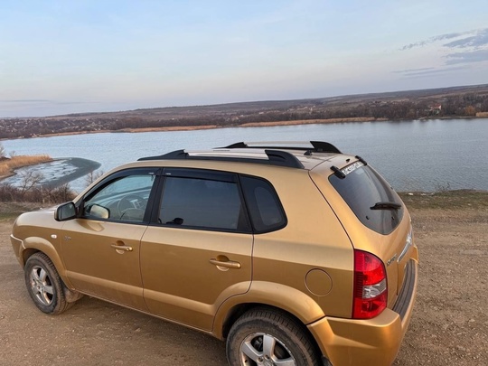 Продам HYUNDAI TUCSON в ОТЛИЧНОМ (4)