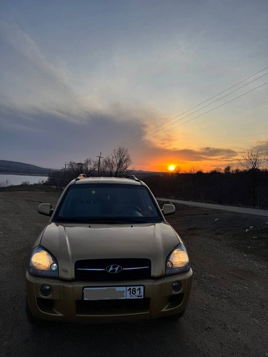 Продам HYUNDAI TUCSON в ОТЛИЧНОМ (6)