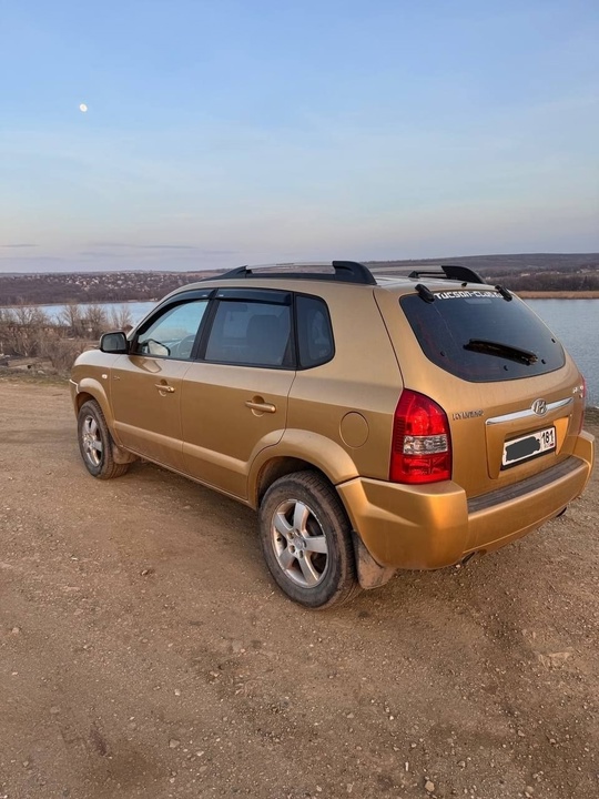 Продам HYUNDAI TUCSON в ОТЛИЧНОМ (8)