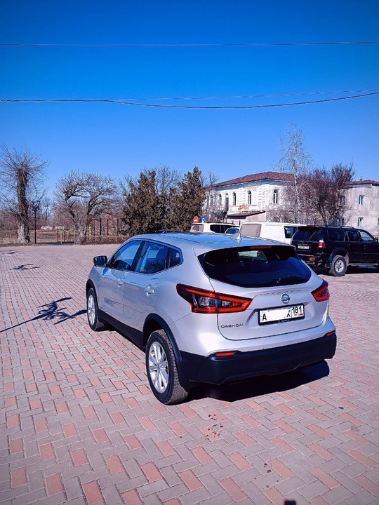 Продам NISSAN QASHQAI 2019 года. (3)