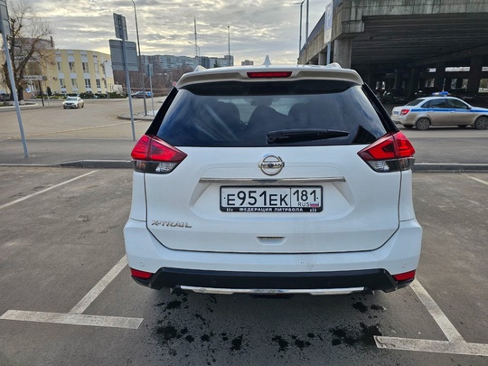 Продам Nissan X-Trail 2019 2,5 (3)