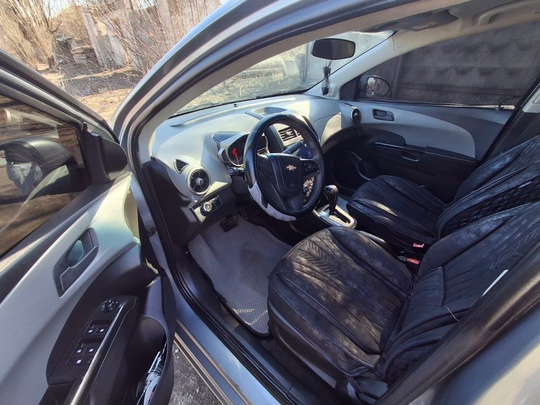 Продам Chevrolet Aveo T300 2014 (8)
