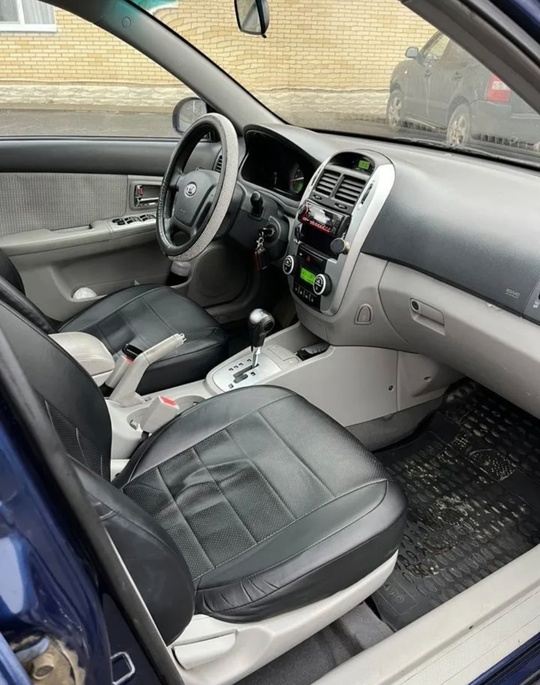 Продам Kia Cerato 2007 года (3)