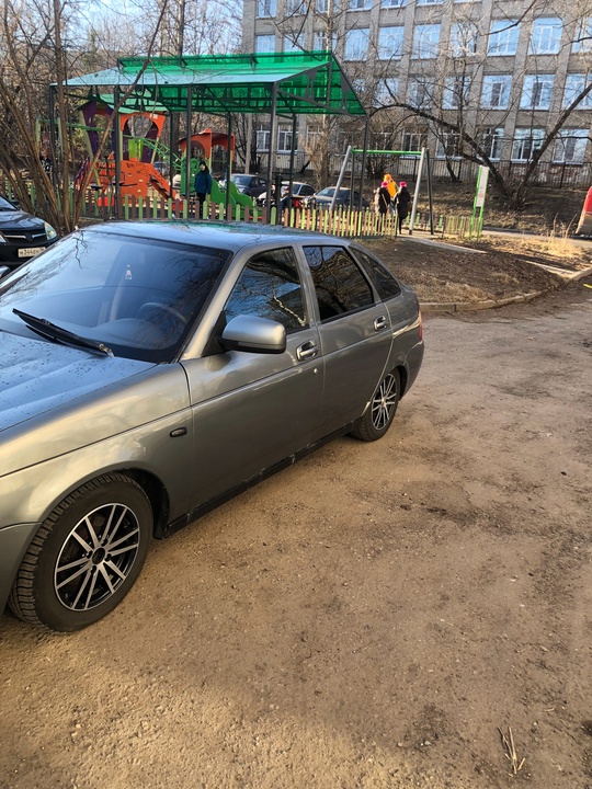 260к,торг

Владею машиной больше года,состояние кузова (5)