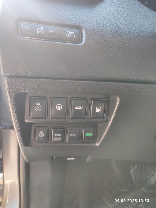 Продам отличный автомобиль. Nissan Rogue (4)