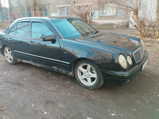 Автомобиль:Mercedes-Benz E200
Город осмотра:Ярославль
Год: 1995
Пробег: 
Объем: (5)