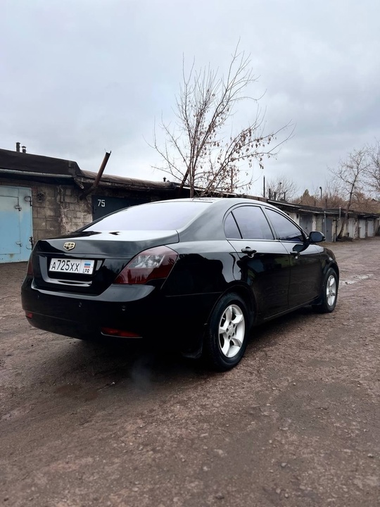Geely Emgrand 2013 год выпуска, (1)
