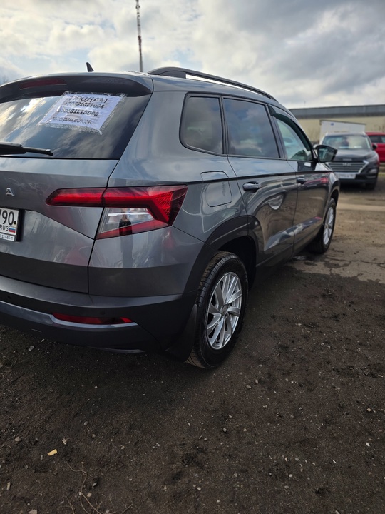 ПРОДАМ 
- Skoda Karoq
-2020г выпуска (2)
