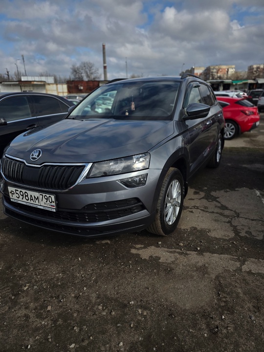 ПРОДАМ 
- Skoda Karoq
-2020г выпуска (5)