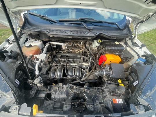 Продам автомобиль Ford Ecosport 2016 (9)