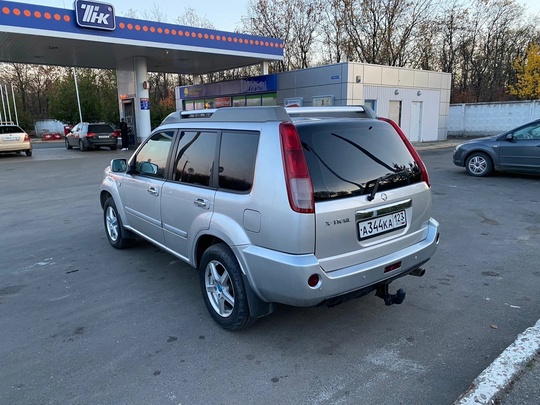 Nissan xtrail 
2005 год 
2.5 (1)