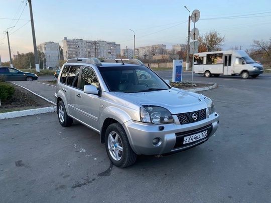 Nissan xtrail 
2005 год 
2.5 (3)