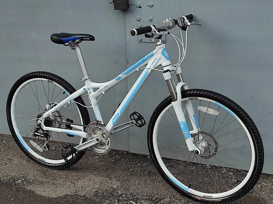 НОВАЯ ЦЕНА!!!  +79493228804

Велосипед Cannondale (2)