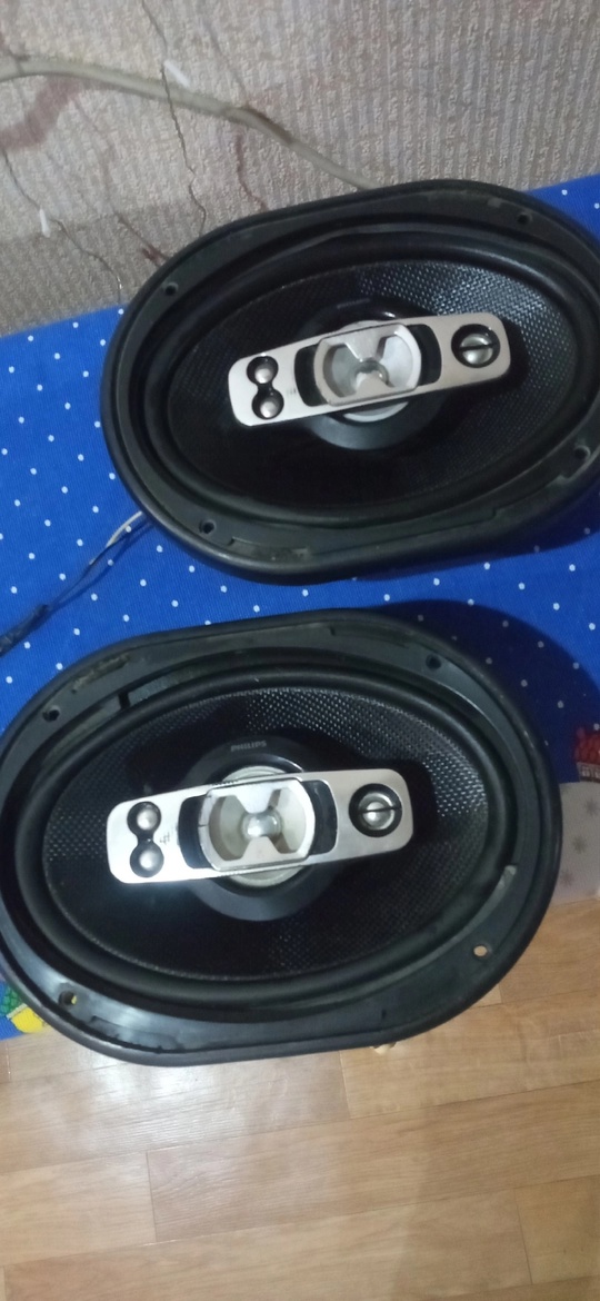 Продам Овалы PHILIPS 480w,и усилитель