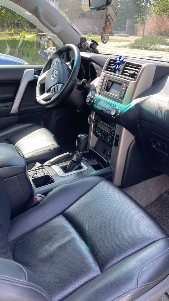 ❗❗❗Ценае снижена❗❗❗
Продам Prado 150
Год 2011 (3)