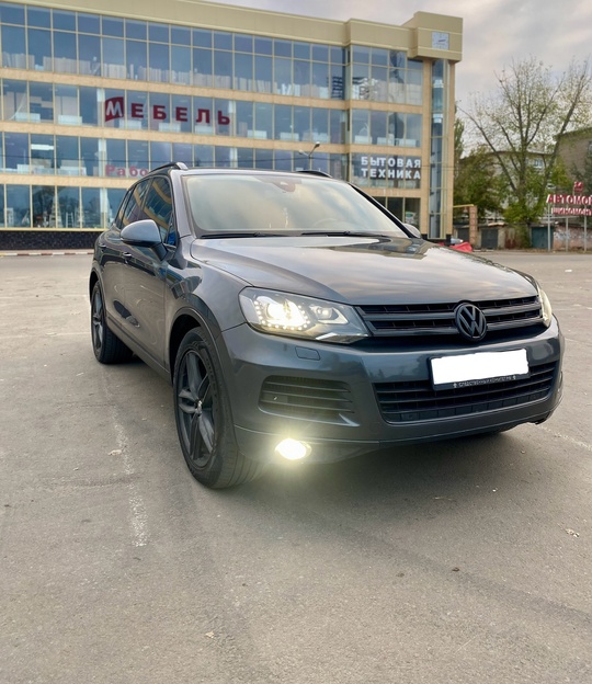Продается Volkswagen Touareg NF 2010
года,