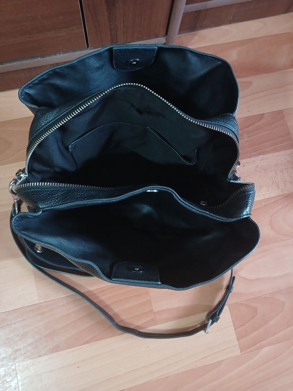 ПРОДАМ женскую сумку, натуральная кожа, (4)