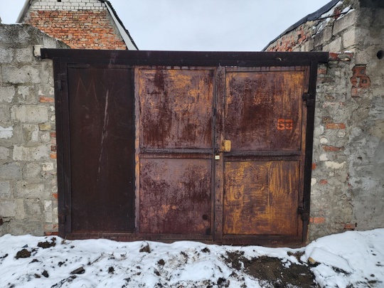 Продам недостроенный гараж в ГК