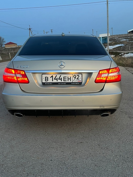 Продам достойный 212 
2009 год (2)