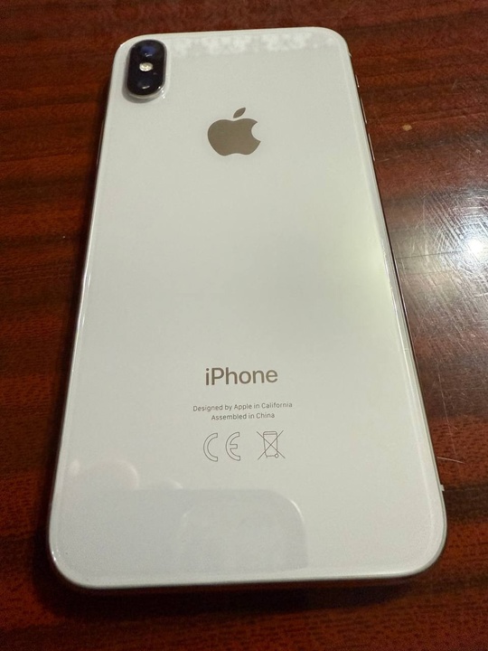 Продам iPhone-X 64gb 10000₽
С айклауда (1)