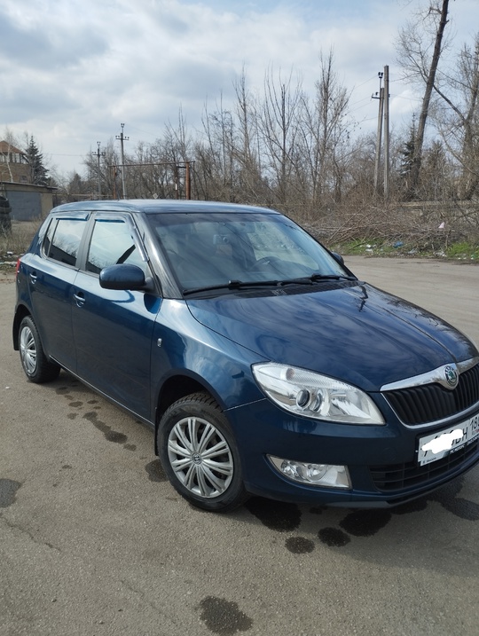 Продам Skoda Fabia 2 хэтчбек