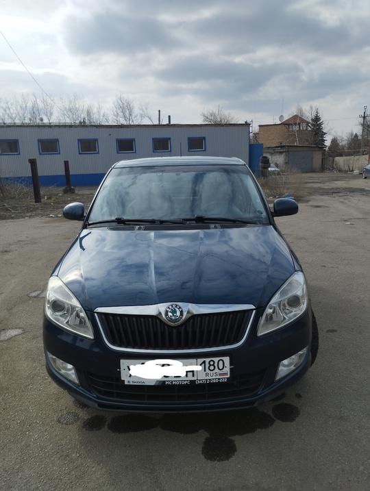 Продам Skoda Fabia 2 хэтчбек (1)