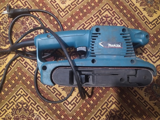 Ленточная шлифмашина makita 9910
Вопросы в (3)