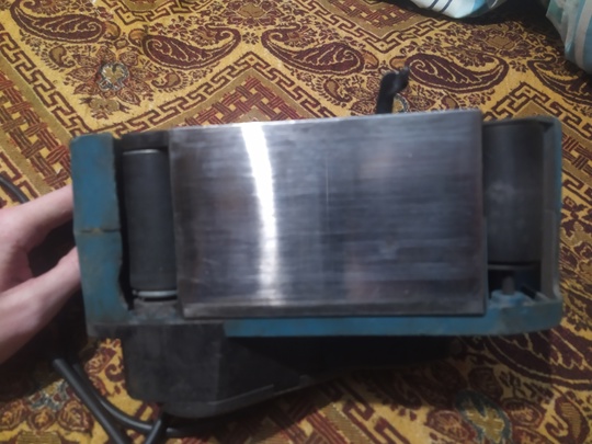 Ленточная шлифмашина makita 9910
Вопросы в (5)